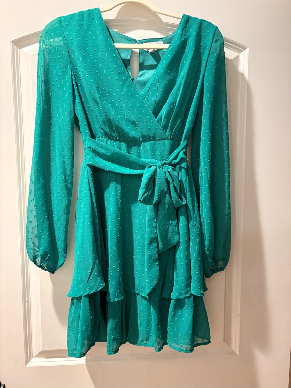 Women's Emerald Green Long-Sleeve Wrap Dress with Waist Tie
